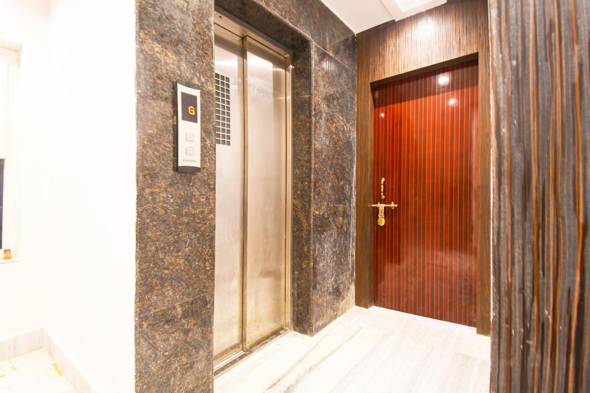 Super Hotel O Haven Inn Calcutta Buitenkant foto